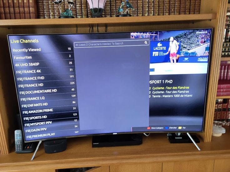 Customer supplied IPTV review screenshot from Sophie R.